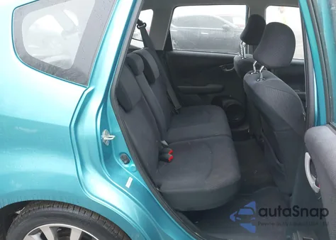 2013 Honda Fit Sport z USA, uszkodzony, nr VIN JHMGE8H59DC047741